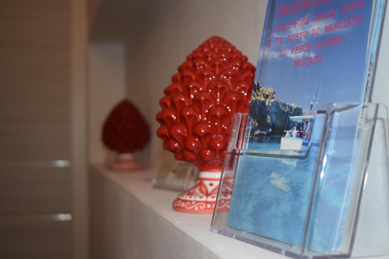Ponente & Maestro Rooms Favignana Ngoại thất bức ảnh