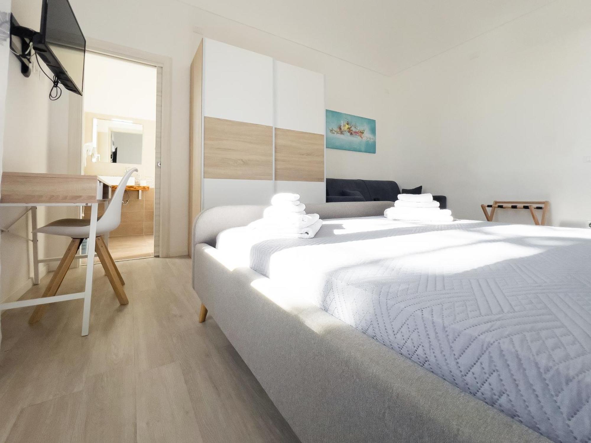 Ponente & Maestro Rooms Favignana Ngoại thất bức ảnh