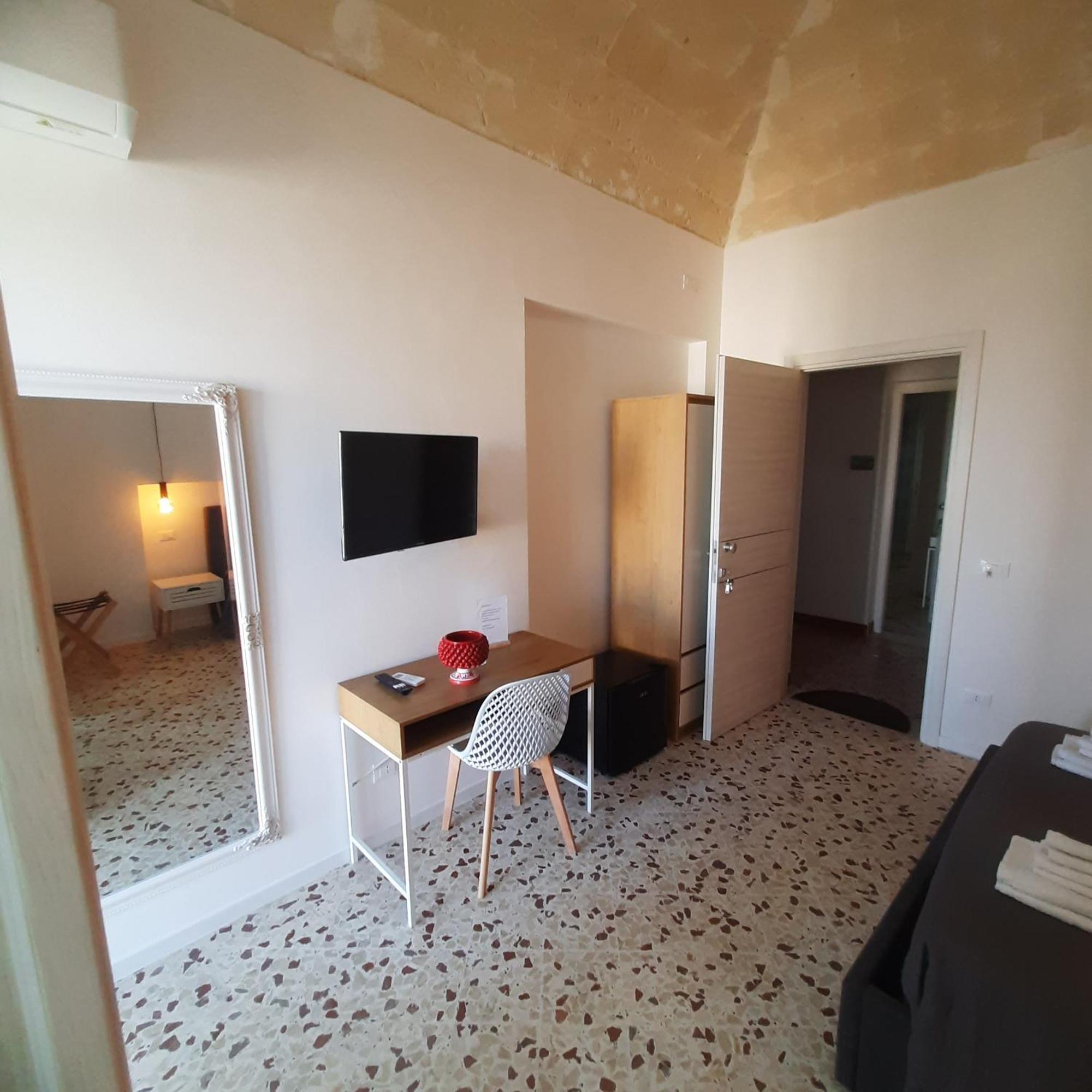 Ponente & Maestro Rooms Favignana Ngoại thất bức ảnh